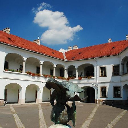 Dobo Teri Apartman Eger Exterior photo